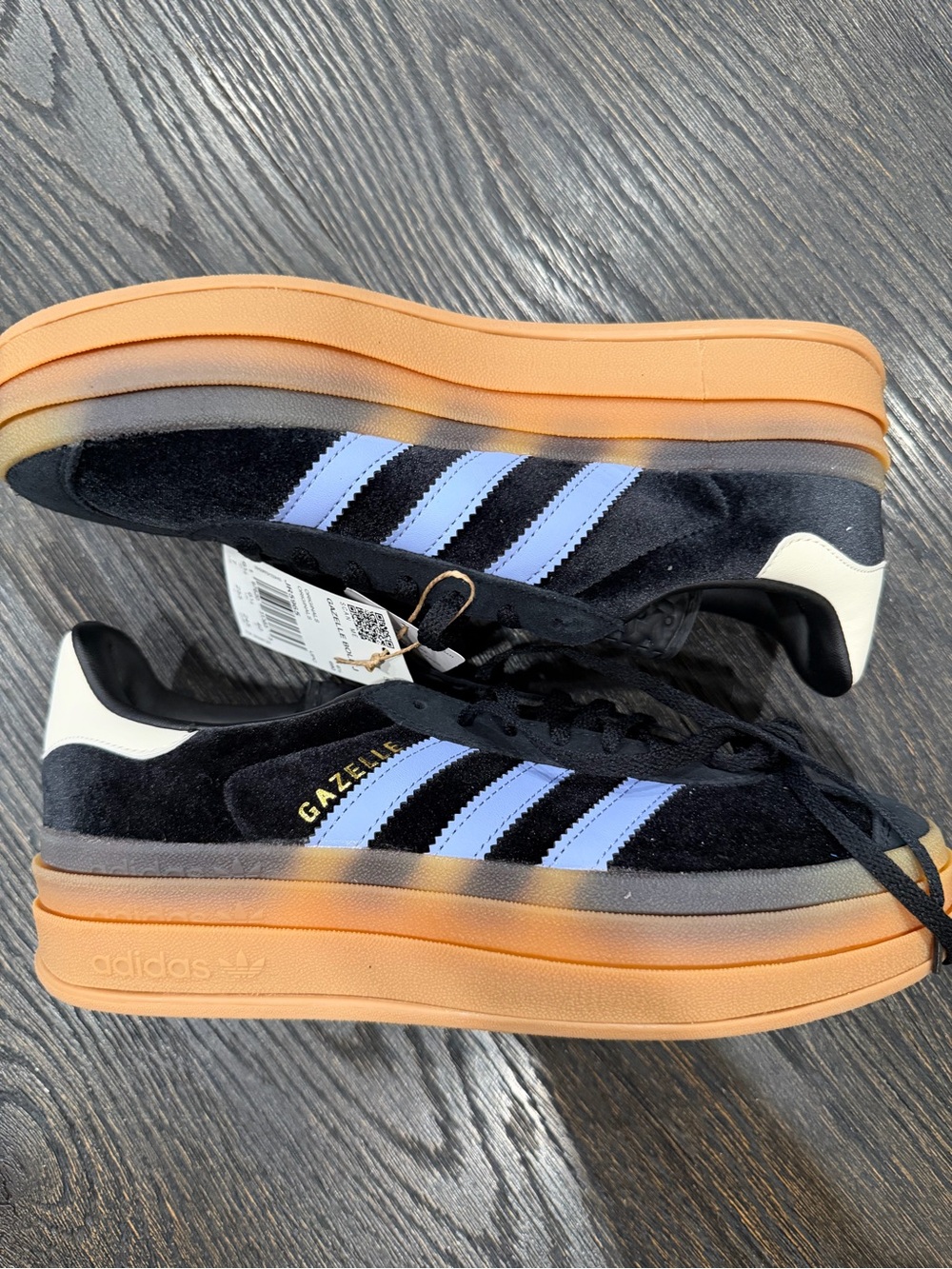 New Adidas Gazelle Bold J Casual Shoes Black Blue Spark men’s size 7 NWT